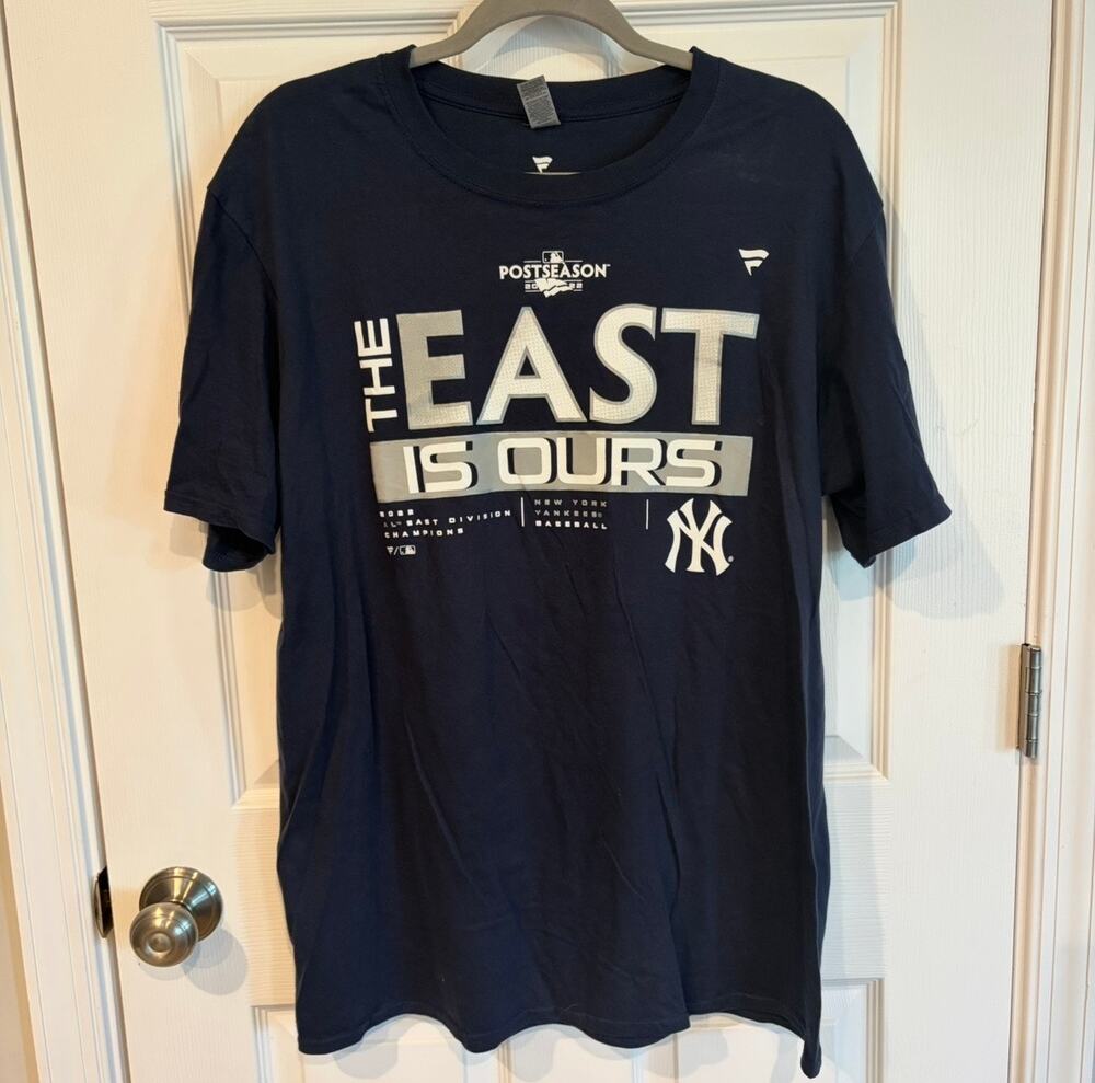 Fanatics New York Yankees 2022 AL East Champions Tee Navy Large